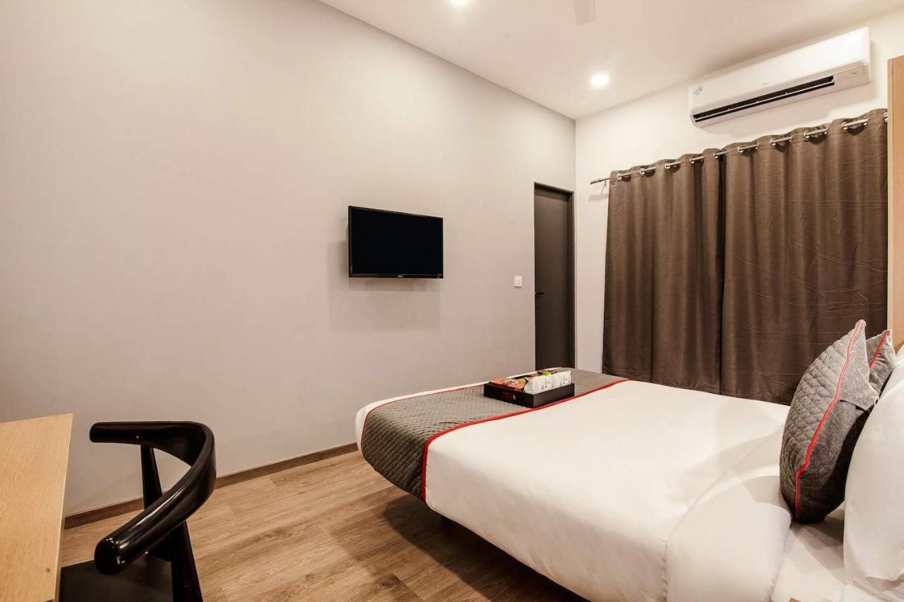 Deluxe Double Room,1093877595:JPEG